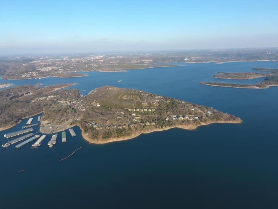 Lakefront And Lake View Indian Point Condo With Boat Slip Branson Bagian luar foto